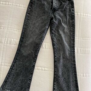 MOTHER The Insider Crop Step Fray